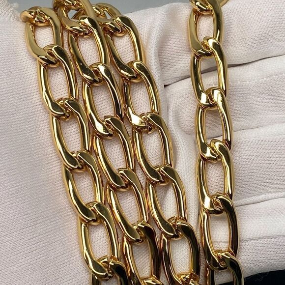 JW ANDERSON Twister midi leather shoulder bag - Picture 15 of 15